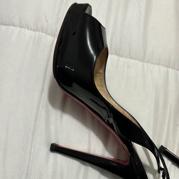 Christian Louboutin Black Heels with Peep-Toe Design and Stiletto Heel - Picture 6 of 7